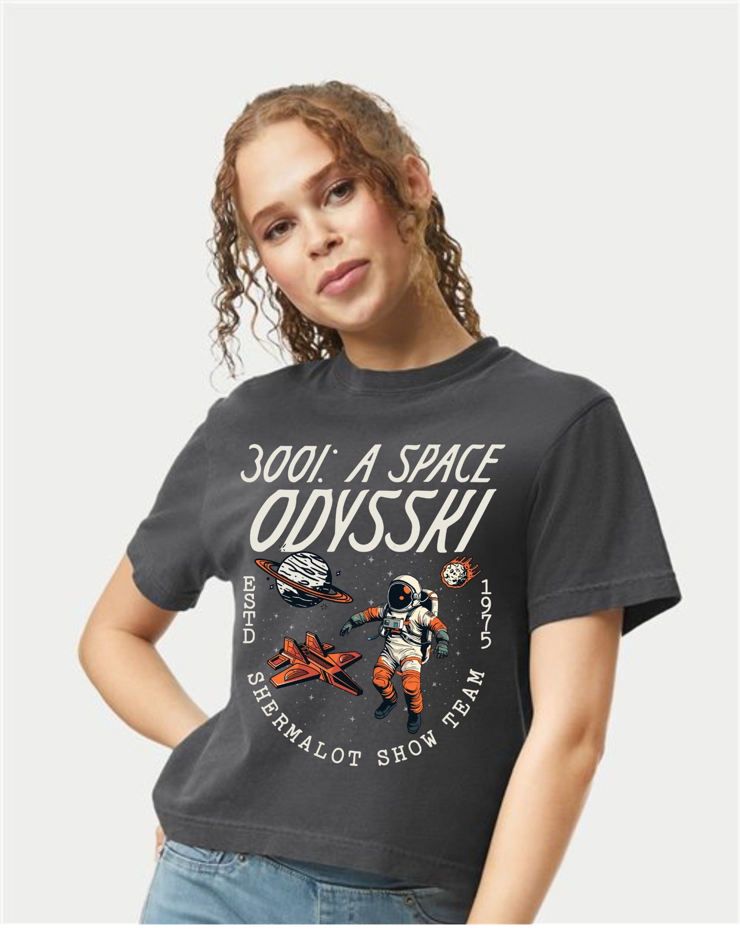 3001: A Space Odysski Theme WOMEN'S CROPPED BOXY TEE